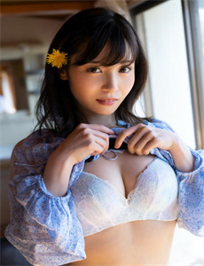 杨思敏金梅瓶1一5集手机演员表-美女和帅哥强吻脱身 在房间