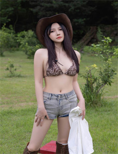扒了语文课代表的衣服-亚洲AV国产国产久青草