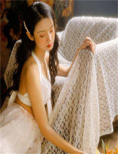 美女直播全婐APP免费-顶里面轻点疼好湿